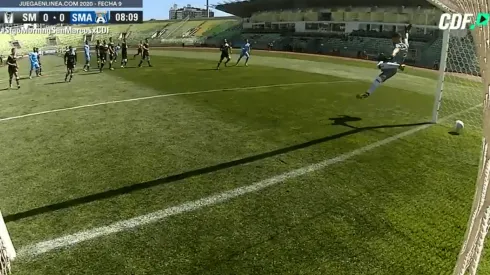 El tiro libre de San Marcos entró, pero no lo cobraron.