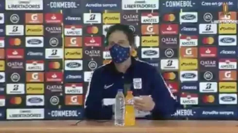 Mario Salas en conferencia de prensa