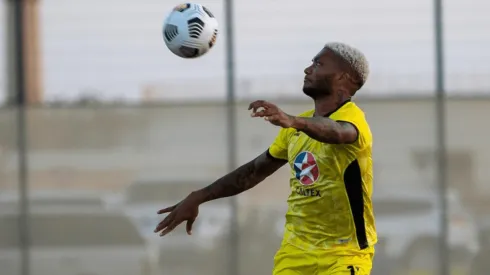 Junior Fernandes anotó su segundo gol en Medio Oriente.