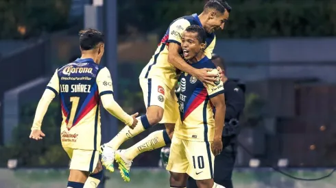 Gio Dos Santos marcó un golazo en el clásico