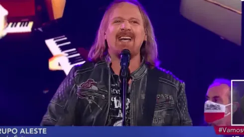 Aleste en el escenario de Vamos Chilenos.