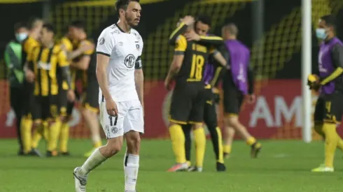 Peñarol arrasó a un Colo Colo lamentable en Uruguay