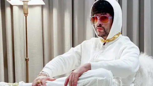 Bad Bunny agotó sus Crocs en 15 minutos