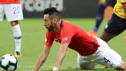 Mauricio Isla está descartado del encuentro de la selección este jueves ante Uruguay, por las Eliminatorias Qatar 2022