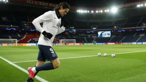 Cavani deberá cumplir con catroce días de aislamiento preventivo antes de debutar con el United.