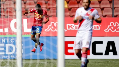 Unión Española consiguió un agónico triunfo ante Curicó Unido