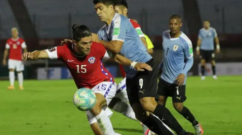 Chile guapeó y se vino con las manos vacías por cobros que, se supone, con el VAR no iban a pasar más.