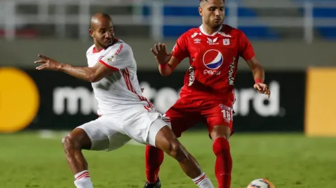 Rodrigo Ureña ante el Inter de Porto Alegre