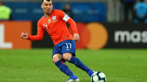 Gary Medel alentó a la Roja a la distancia.