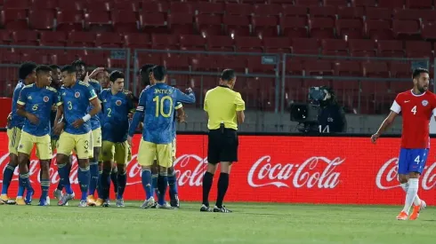 Colombia sorprende de entrada y marca la apertura de la cuenta.