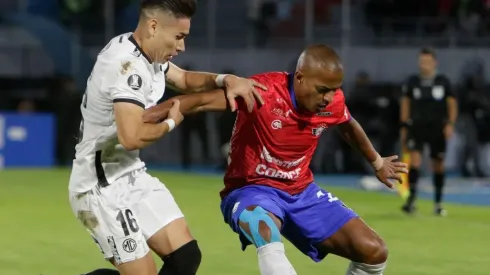 Colo Colo recibe a Jorge Wilstermann en el Monumental