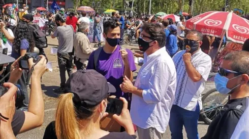 El alcalde de Recoleta indicó que estuvo aproximadamente una hora y media en Plaza Italia.