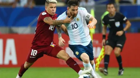 Soteldo lidera la prenómina de Venezuela para enfrentar a Chile