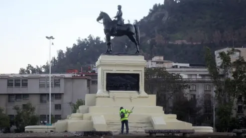 Fanáticos de Naruto quieren poner estatua del personaje en Plaza Italia / Foto: Agencia Uno