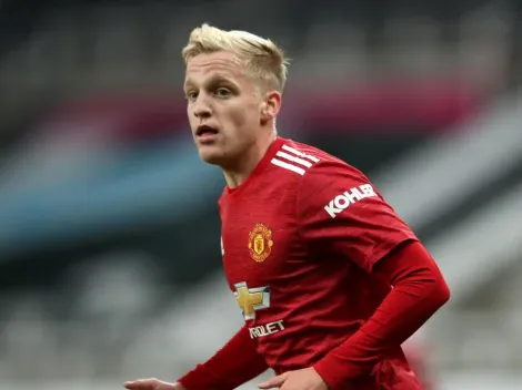 Van Basten: "Donny no debería haber ido al United"