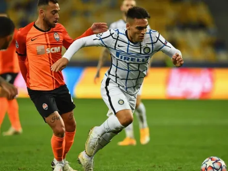 Diego Milito le hace un queque a Lautaro Martínez