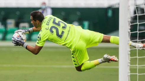 Claudio Bravo ha sido prenda de garantía en el inicio de La Liga de España con el Real Betis.