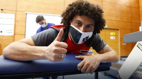 Maxi Falcón se hizo los exámenes médicos en Colo Colo.