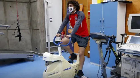 Falcón se realizó los exámenes médicos en Colo Colo.