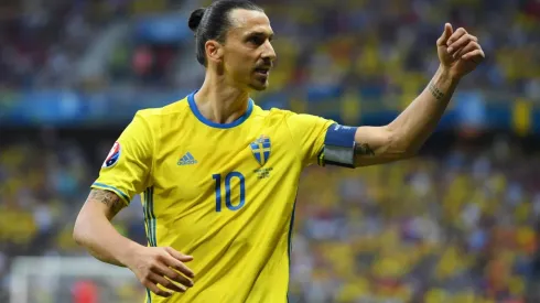Zlatan le tira un palo a la selección sueca
