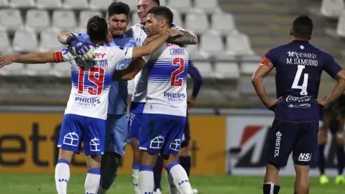 Los goles de Buonanotte y Zampedri le dieron la clasificación a Los Cruzados.