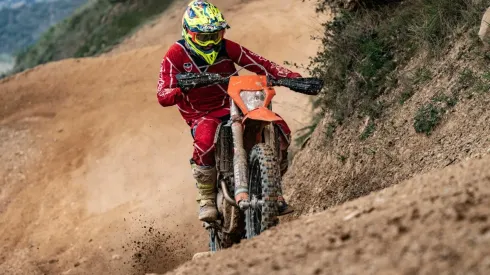 Matteo se fue a vivir a España en 2019 para lograr mayores progresos en el motociclismo.