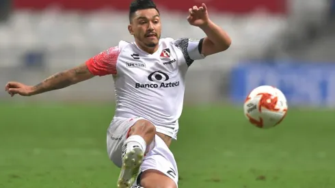 Reyes se acerca al América