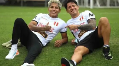 Raúl Ruidíaz le está ganando el puesto a Gianluca Lapadula