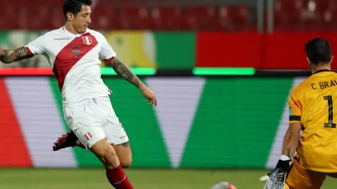 Bravo mantuvo el cero para la Roja contra Perú.