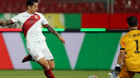 Gianluca Lapadula le ganó el puesto a Raúl Ruidíaz