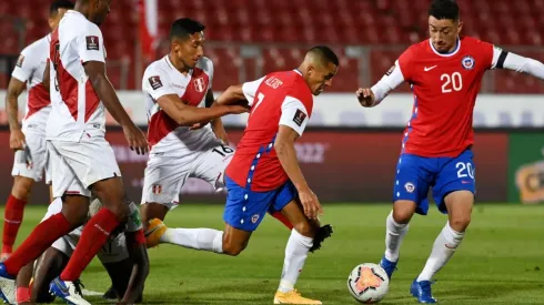 Alexis Sánchez jugó algunos minutos ante Perú y tuvo opción de anotar en el último partido de las Eliminatorias Sudamericanas para el Mundial de Qatar 2022