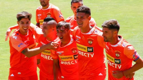Cobreloa derrotó por 3-0 a Rangers en el Zorros del Desierto y se acerca a la liguilla.