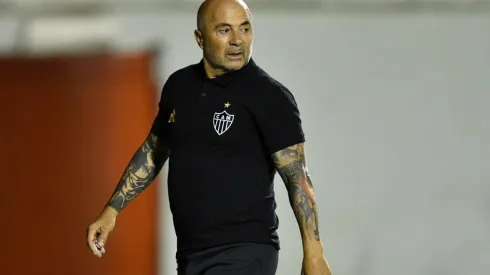 Jorge Sampaoli en la banca del Atlético Mineiro