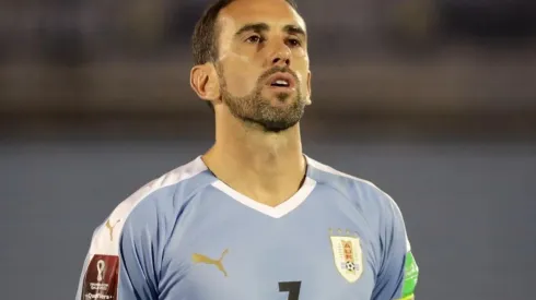 El defensor se encuentra cumpliendo una cuarentena obligatoria en Italia.