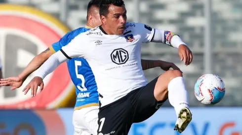 Esteban Paredes será operado y tendrá un plazo de recuperación de tres meses, pero quiere seguir jugando el próximo año