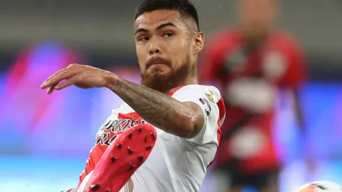 Paulo Díaz en el empate de River contra Athletico Paranaense.