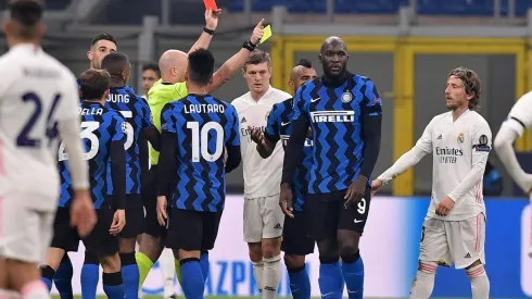 Arturo Vidal, expulsado en Inter ante Real Madrid con polémica.