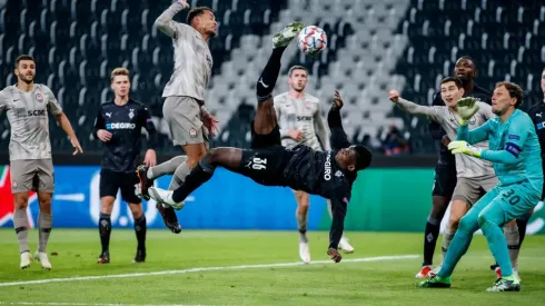 Embolo anotó un golazo de chilena ante el Shakhtar