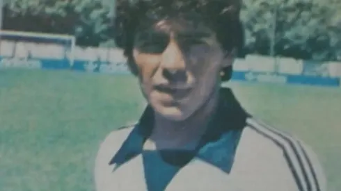 Diego Armando Maradona con la camiseta de Colo Colo