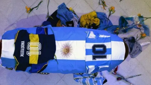 Maradona está siendo velado en la casa de gobierno trasandino.