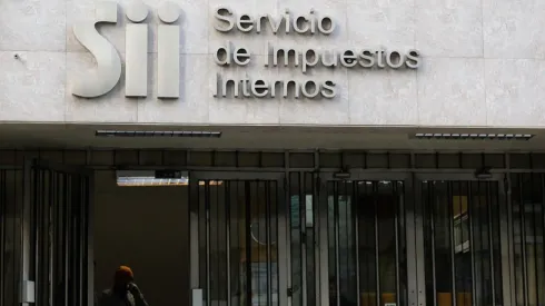 El impuesto al retiro del 10% es uno de los principales temas en conflicto.