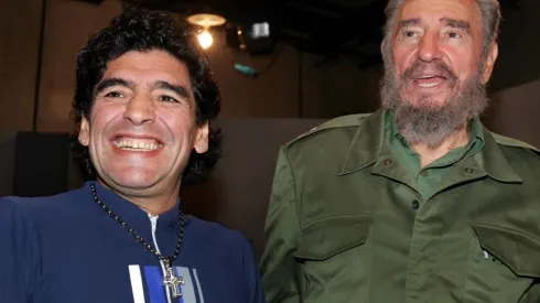 Diego Maradona junto a Fidel Castro.