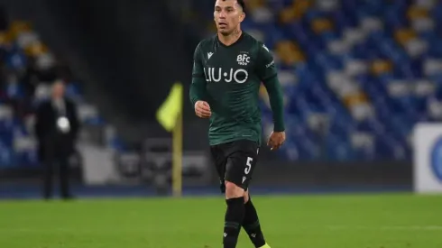 El Bologna de Gary Medel se enfrenta a un complicado Crotone por la Serie A.