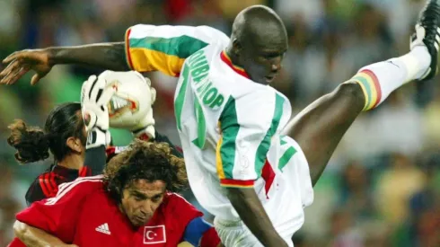 Papa Bouba Diop en el Mundial de Corea y Japón 2002.