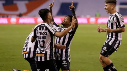 Santos de Brasil tiene la primera opción de llegar a cuartos de final de la Libertodres