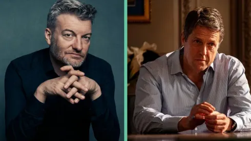 Charlie Brooker, el creador de "Black Mirror", junto a Hugh Grant.