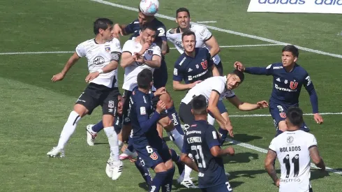Colo Colo y Universidad de Chile se enfrentarán en enero en un Superclásico que puede tener fuerte olor a descenso