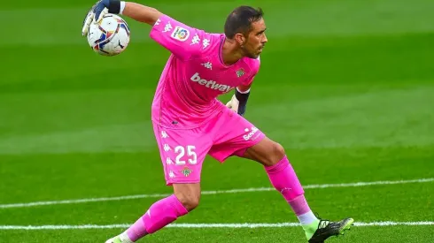 El portero sufre problemas musculares.