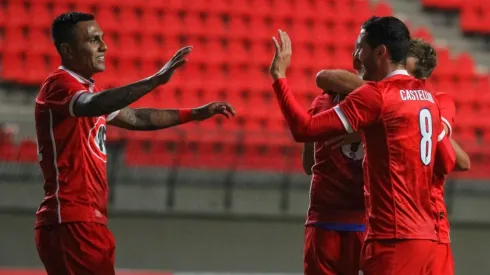 La Calera destrozó a Everton