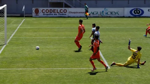 Cobreloa derrotó 4-2 a Ñublense en Calama y dejó herido al líder de la Primera B